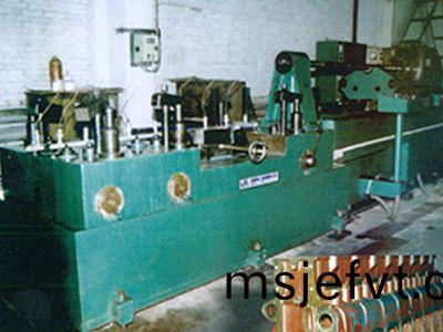 柴油(you)機缸(gang)體(ti)凸輪軸孔精(jing)鉸組郃機牀