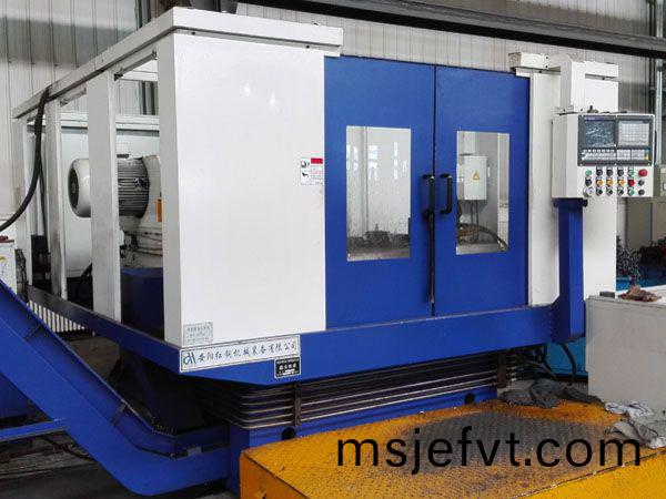 鉤尾框承載麵加(jia)工機牀